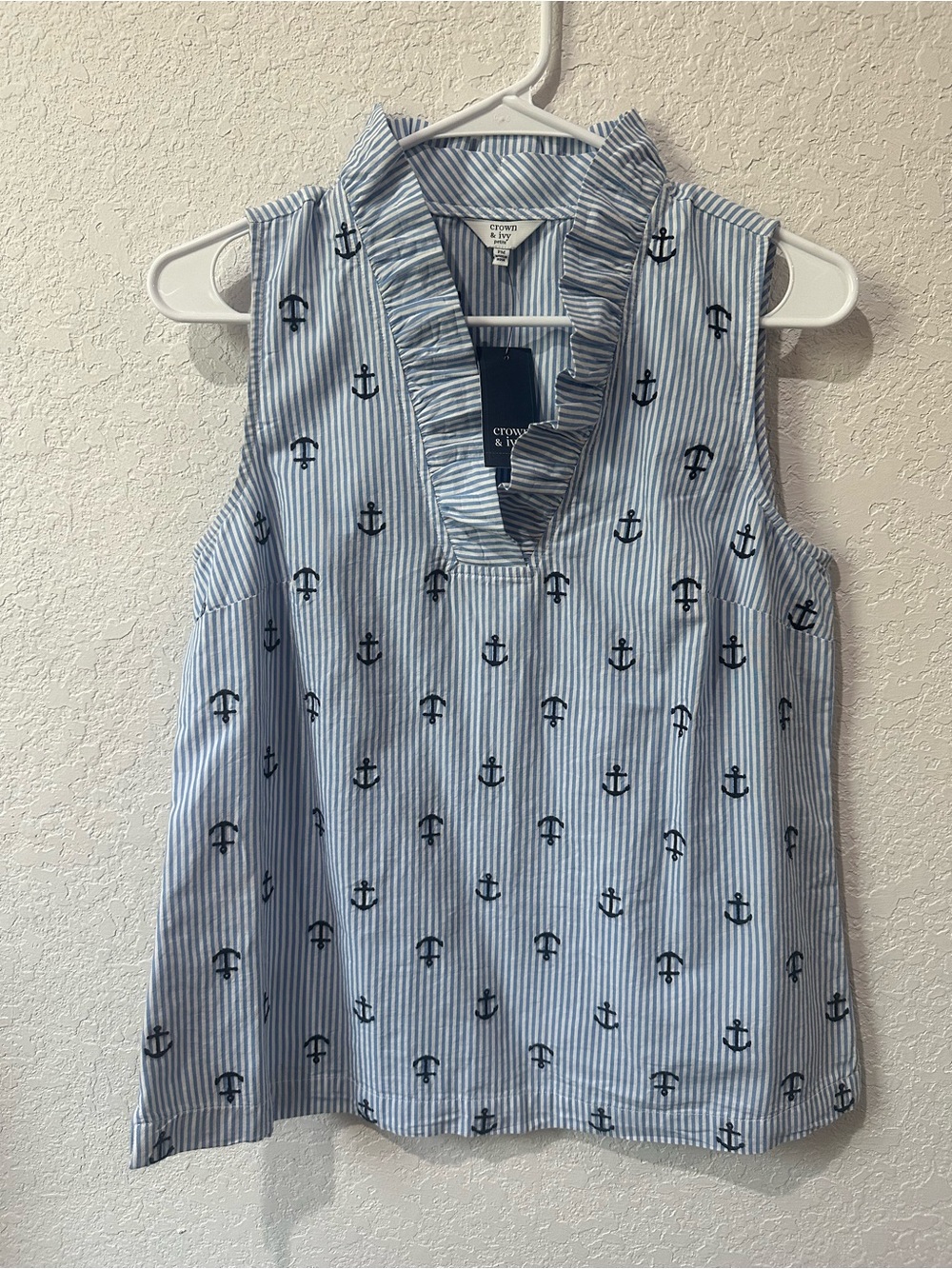 ❗️Crown & Ivy Navy Anchor Stripe Ruffle V-Neck Sleeveless Top Size Medium Petite